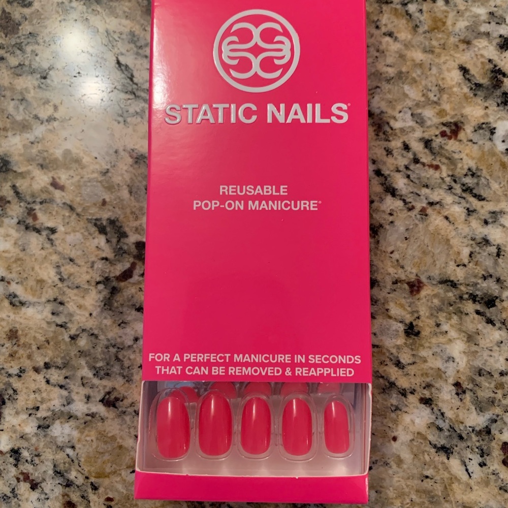 NIB Static Nails Reusable Pop-On Manicure Pink